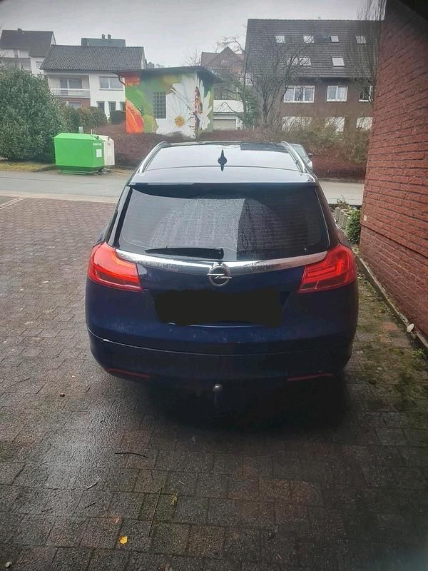Gebraucht Opel Insignia 140 PS (102 kW) 2009 Blau Kombi