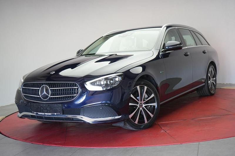 Gebraucht Mercedes E300 194 PS (142 kW) 2021 Blau Limousine