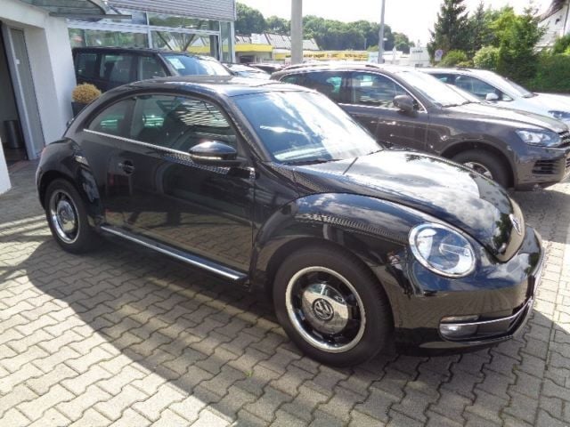 Gebraucht VW Beetle Cup 105 PS (77 kW) 2014 Schwarz Kleinwagen