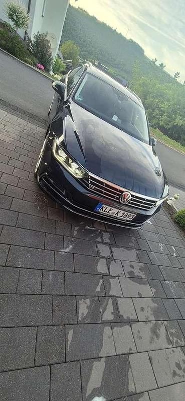 Gebraucht 2016 VW Passat Highline Limousine | 13.750 € (Fairer Preis) - Bild 1/4