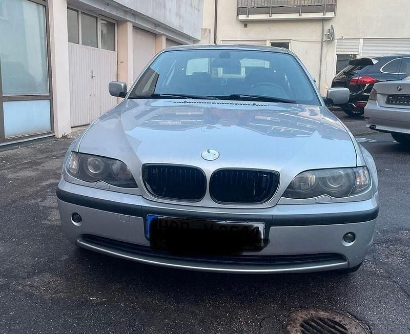Gebraucht BMW 320 Sport Line 170 PS (125 kW) 2003 Silber Limousine