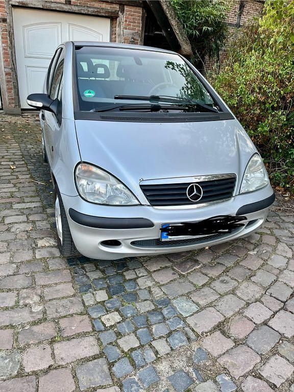 Silber Gebraucht 2003 Mercedes A140 Classic Van / Kleinbus | 1.450 € (Fairer Preis) - Bild 1/4