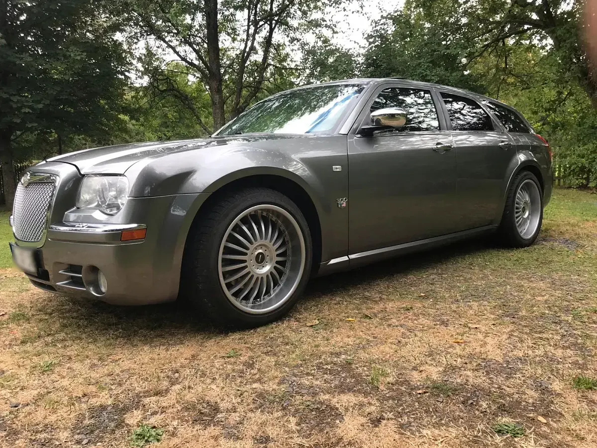 Gebraucht Chrysler 300C 218 PS (160 kW) 2007 Grau Kombi