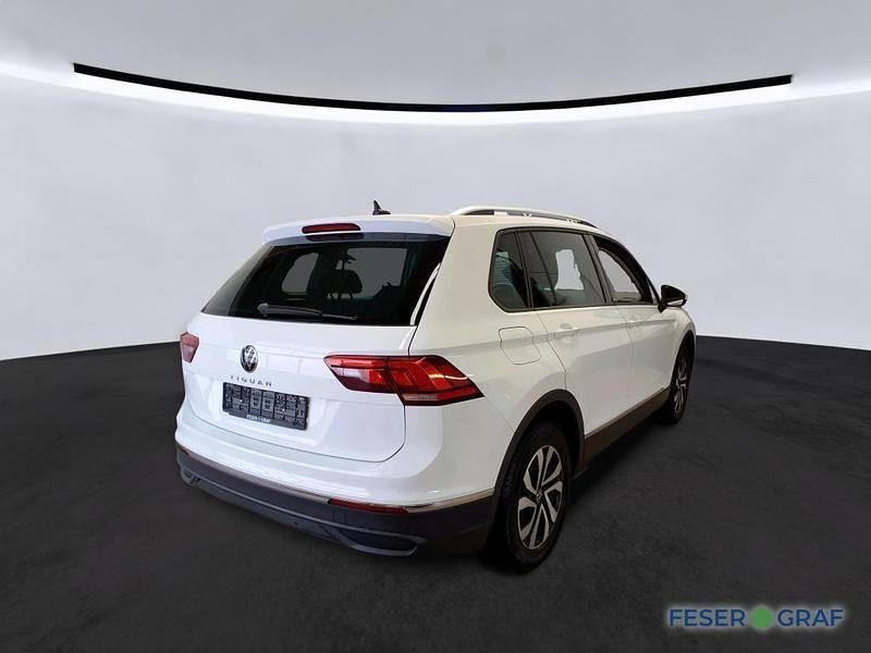 Gebraucht VW Tiguan Active 150 PS (110 kW) 2022 Pure white SUV