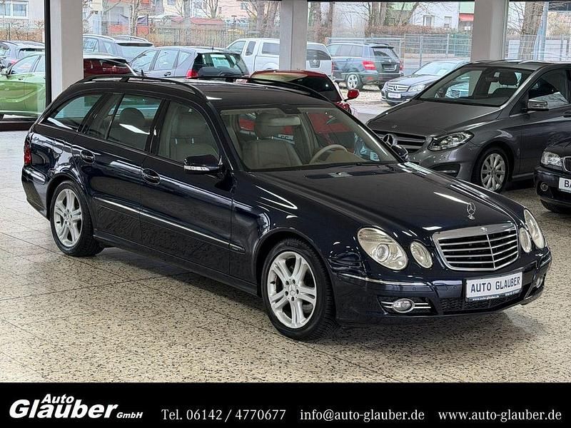 Gebraucht Mercedes E320 Avantgarde 224 PS (164 kW) 2008 Blau Limousine