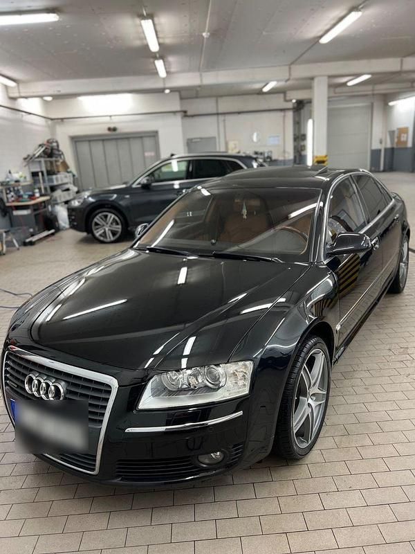 Schwarz Gebraucht 2006 Audi A8 Comfort Limousine | 7.800 € (Superpreis) - Bild 1/4
