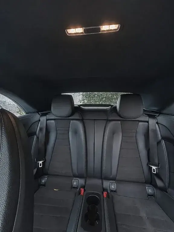 Gebraucht Mercedes E200 197 PS (144 kW) 2023 Schwarz Cabrio