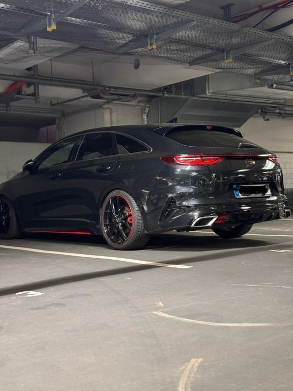 Schwarz Gebraucht 2019 Kia ProCeed Kleinwagen | 20.499 € (Guter Preis) - Bild 1/4