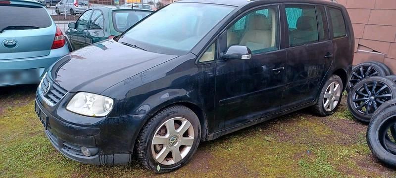 Gebraucht VW Touran 136 PS (100 kW) 2004 Schwarz Van / Kleinbus