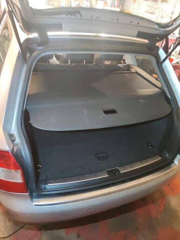 Gebraucht Audi A4 131 PS (96 kW) 2002 Silber Kombi