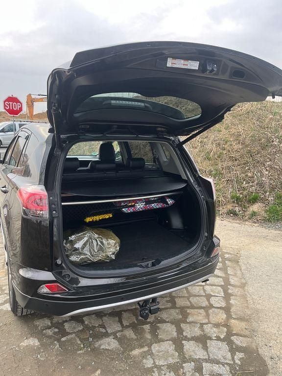 Gebraucht Toyota RAV4 Executive 197 PS (144 kW) 2017 SUV