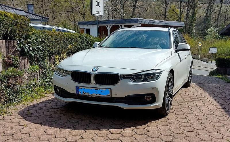 Gebraucht BMW 318 150 PS (110 kW) 2017 Weiß Kombi
