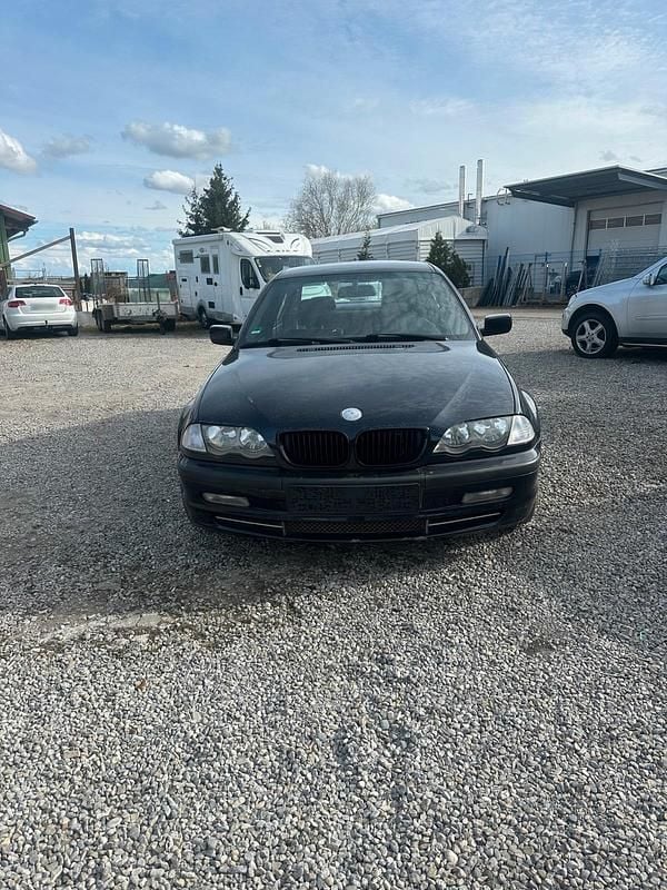 Gebraucht BMW 330 231 PS (169 kW) 2000 Schwarz Limousine