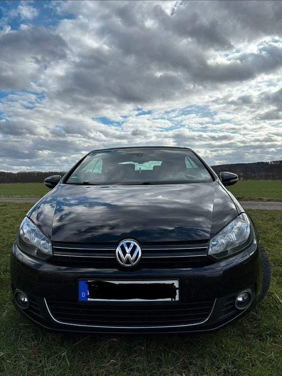 Gebraucht VW Golf Cabriolet LOUNGE 105 PS (77 kW) 2016 Schwarz Cabrio