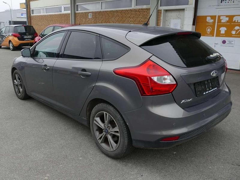 Gebraucht Ford Focus 116 PS (85 kW) 2014 Braun Limousine