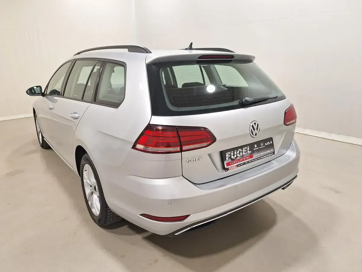 Gebraucht VW Golf VII Comfortline 116 PS (85 kW) 2019 Silber Kombi