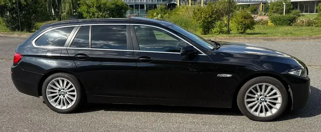 Gebraucht BMW 525 M Sport 204 PS (150 kW) 2011 Schwarz Limousine