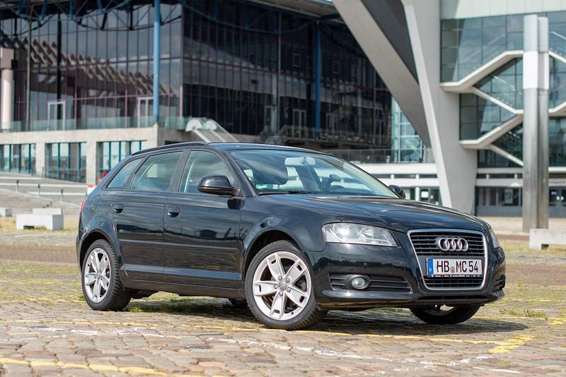 Schwarz Gebraucht 2009 Audi A3 Sportback Kombi | 5.900 € (Fairer Preis) - Bild 1/4