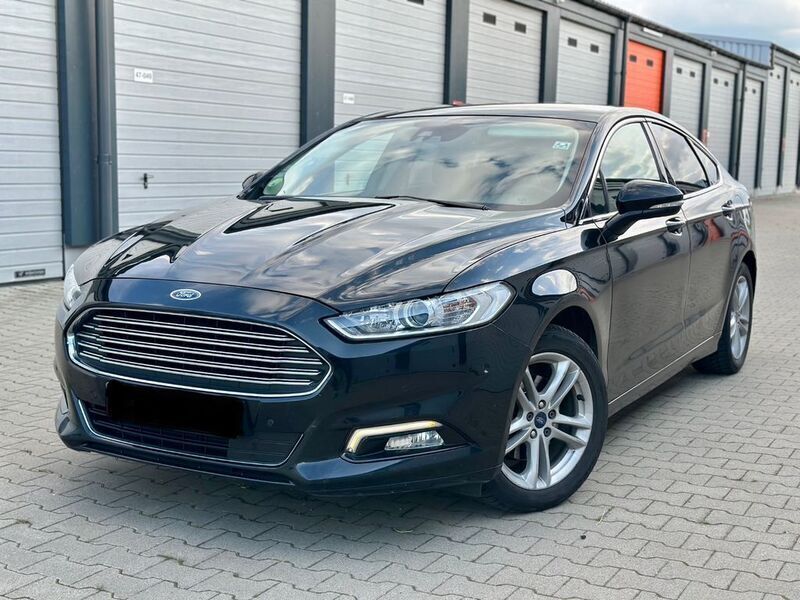 Schwarz Gebraucht 2018 Ford Mondeo Titanium Limousine | 9.900 € (Guter Preis) - Bild 1/4
