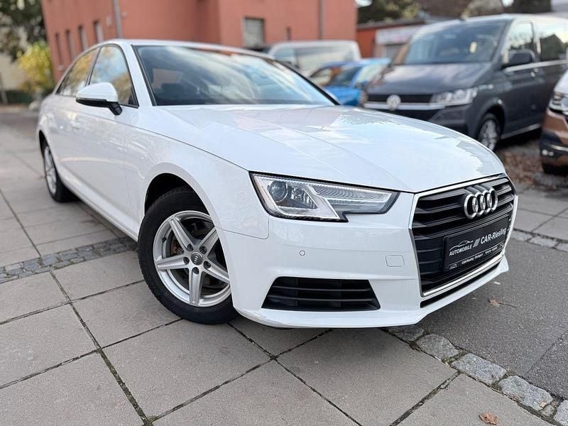 Gebraucht Audi A4 Sport 150 PS (110 kW) 2017 Andere Limousine