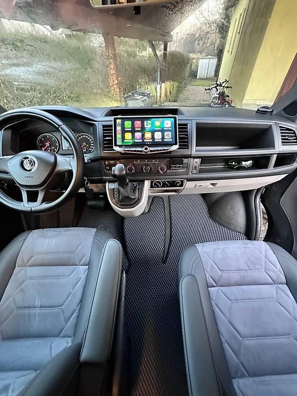 Gebraucht VW T6 150 PS (110 kW) 2018 Grau Van