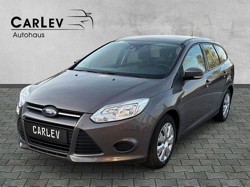 Gebraucht Ford Focus Trend 101 PS (74 kW) 2013 Braun Kombi