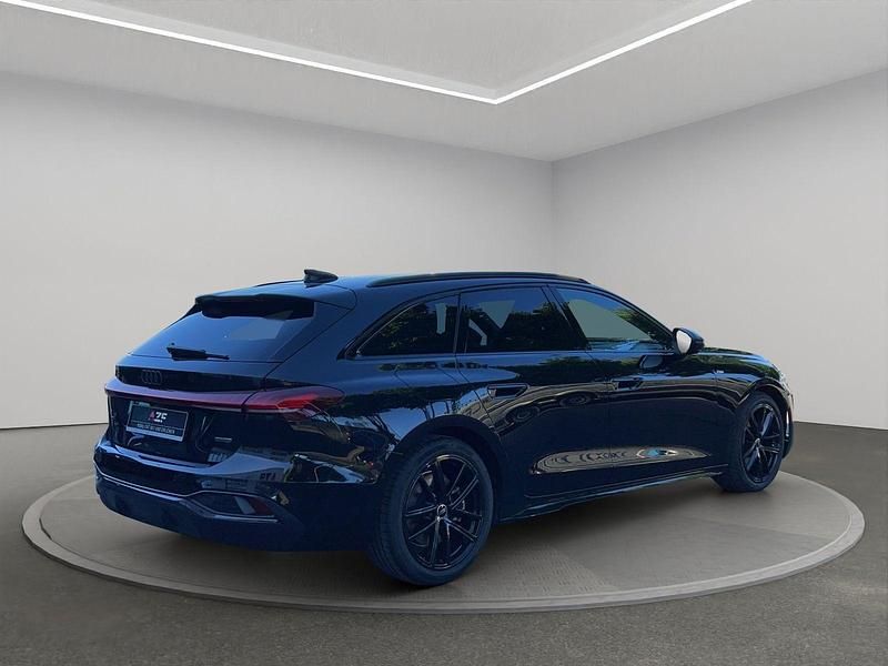 Gebraucht Audi A5 S-Line 204 PS (150 kW) 2025 Mythosschwarz metallic Kombi