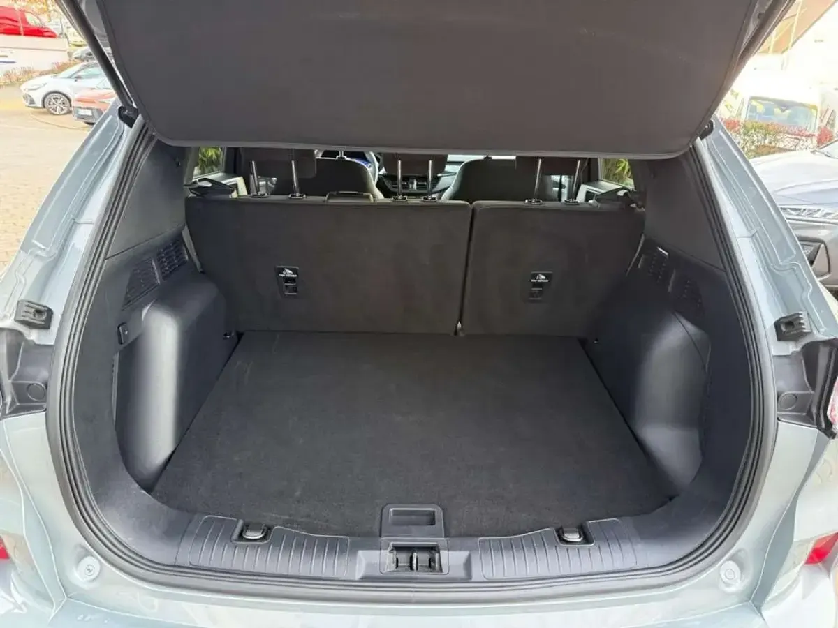 Gebraucht Ford Kuga ST-Line 150 PS (110 kW) 2022 Mineralsilber metallic SUV