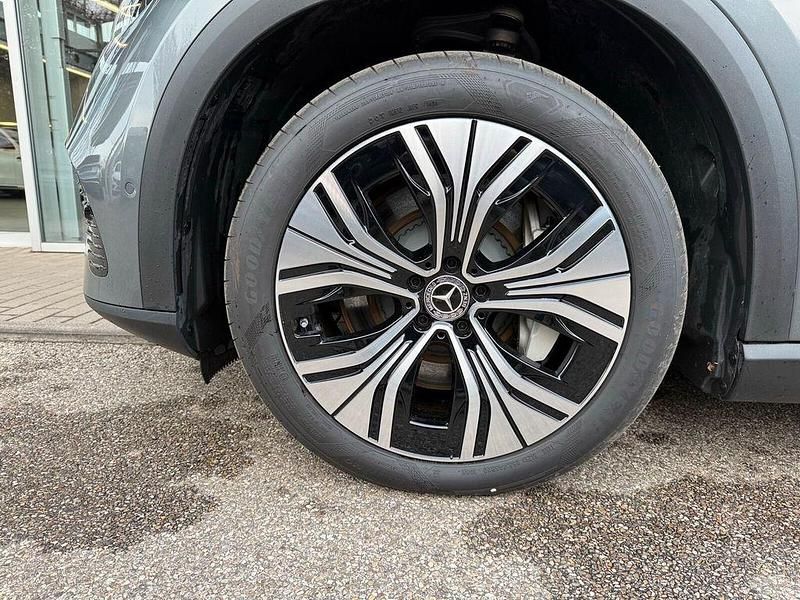 Gebraucht Mercedes EQE300 Electric Art 180 kW (245 PS) 2024 Lack selenitgrau SUV