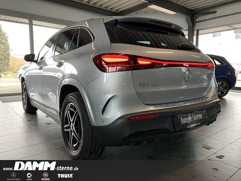 Gebraucht Mercedes EQA300 Premium 167 kW (228 PS) 2025 Hightechsilber SUV