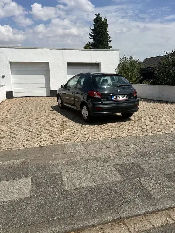 Gebraucht Peugeot 206 60 PS (44 kW) 2009 Schwarz Limousine