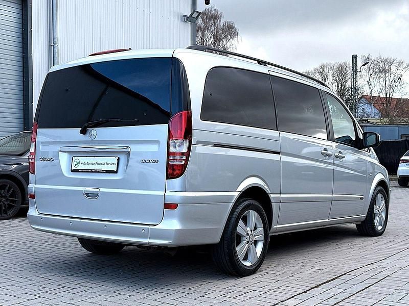 Gebraucht Mercedes Viano 224 PS (164 kW) 2011 Silber Van / Kleinbus