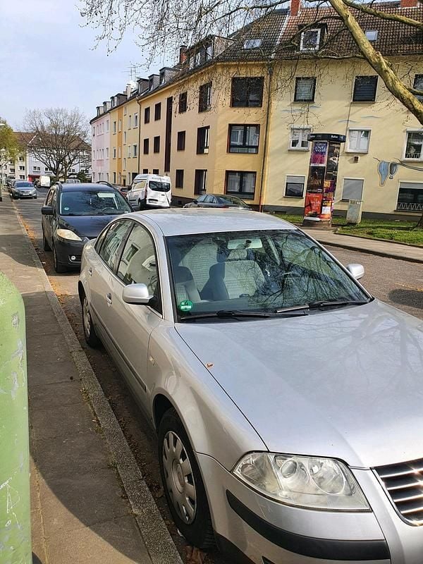 Gebraucht VW Passat 150 PS (110 kW) 2001 Silber Limousine