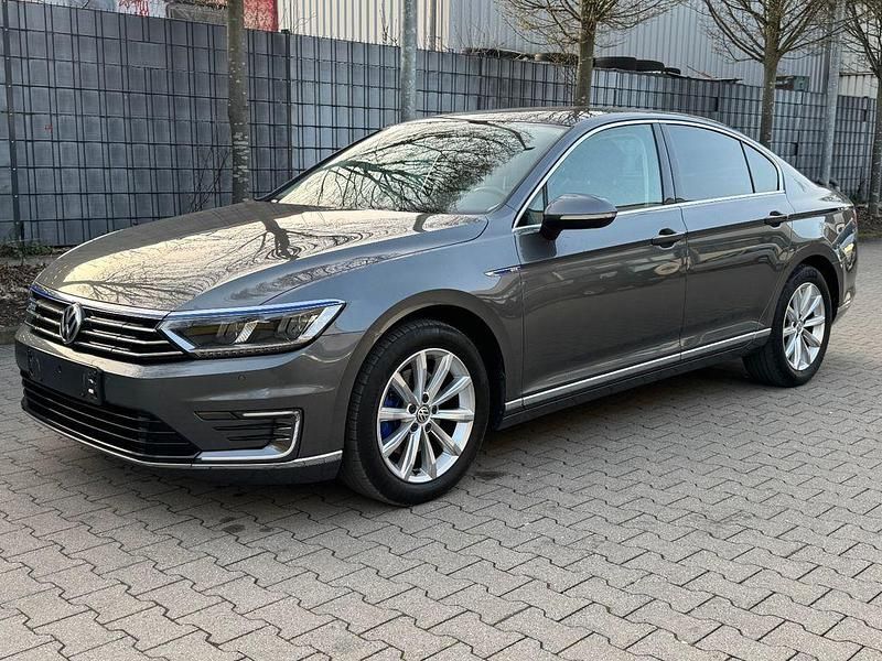 Gebraucht VW Passat GTE 156 PS (114 kW) 2016 Grau Limousine