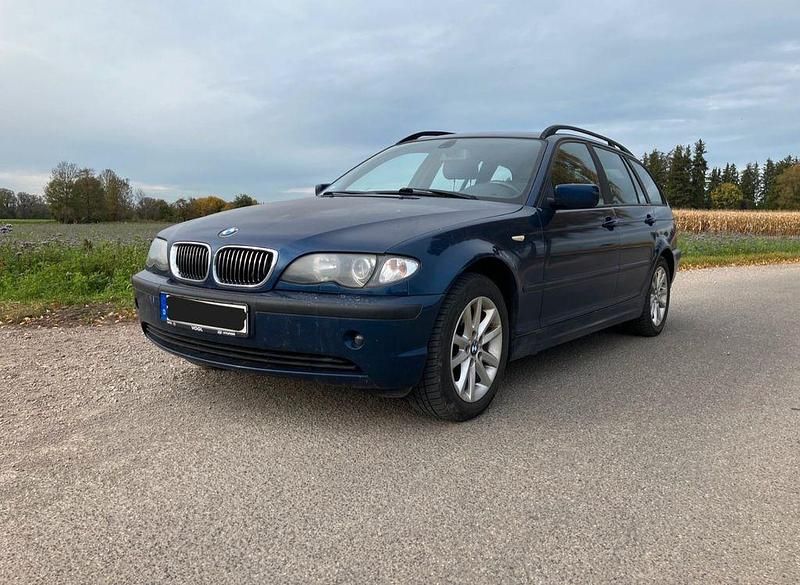 Gebraucht BMW 318 143 PS (105 kW) 2004 Blau Kombi