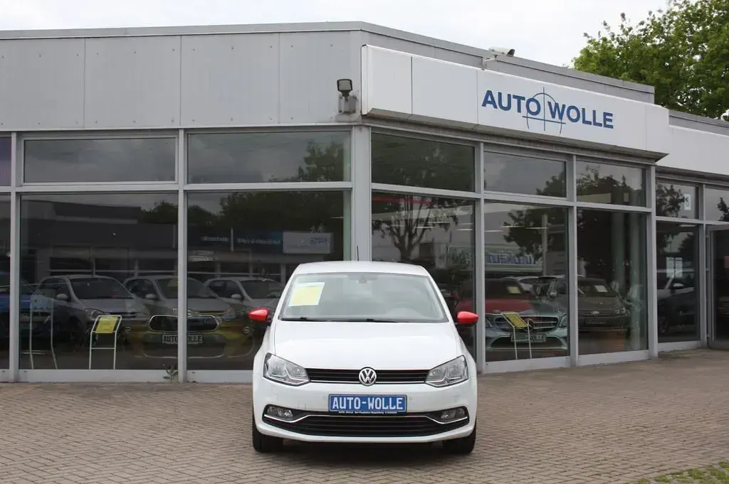 Gebraucht VW Polo Beats 75 PS (55 kW) 2016 Weiß Limousine