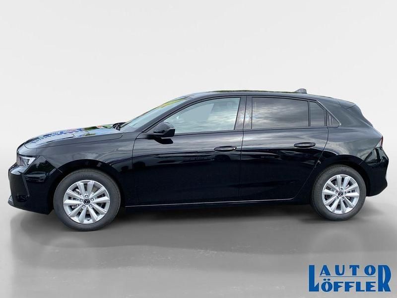 Neu Opel Astra Edition 131 PS (96 kW) 2025 Schwarz Limousine