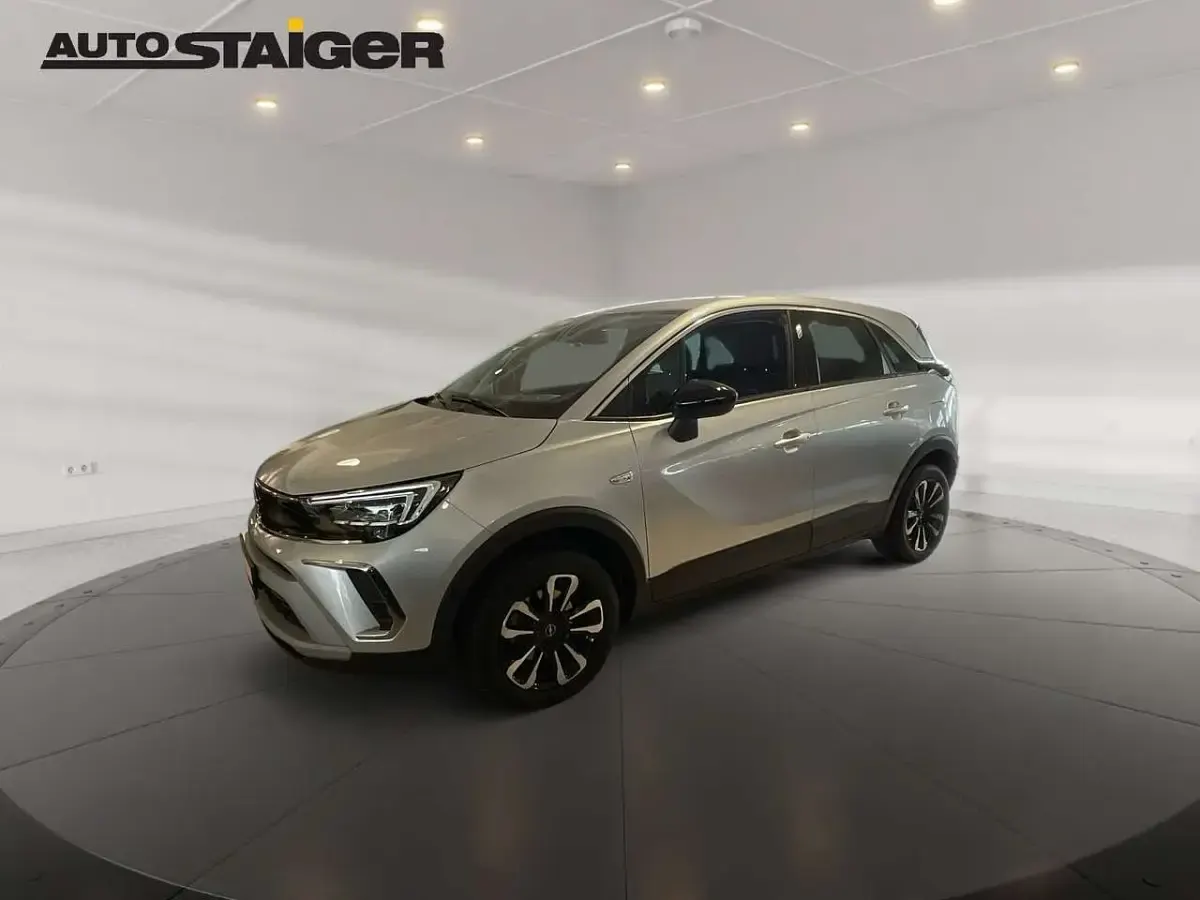 Gebraucht Opel Crossland Enjoy 131 PS (96 kW) 2024 Grau SUV