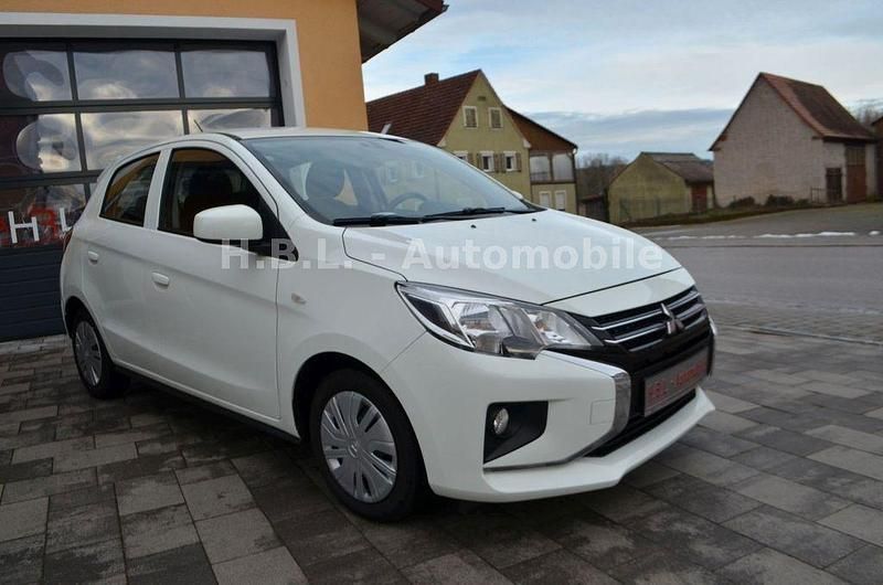 Gebraucht Mitsubishi Space Star Select 71 PS (52 kW) 2023 Weiß Kleinwagen