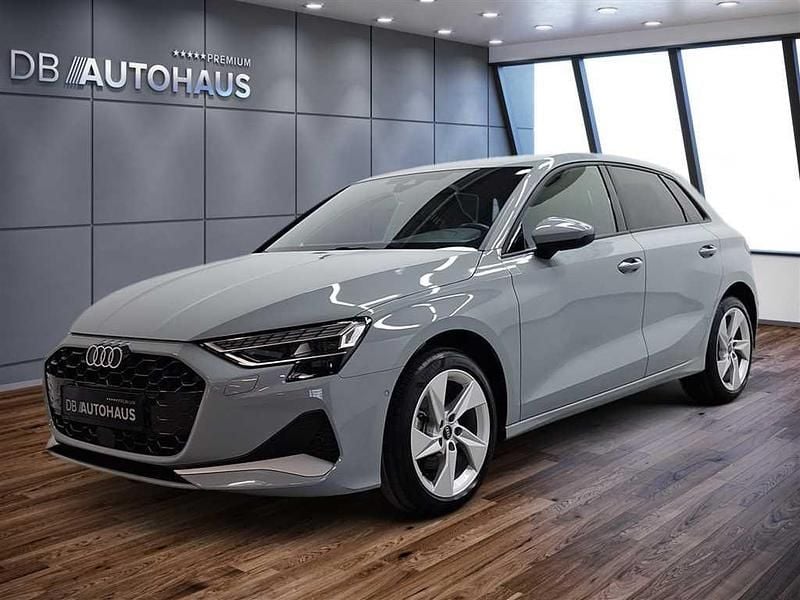 Gebraucht Audi A3 Advanced Plus 150 PS (110 kW) 2024 Grau Limousine