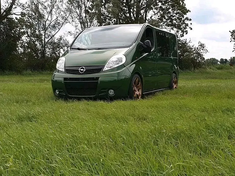 Używany Opel Vivaro 180 KM (132 kW) 2008 Minivan