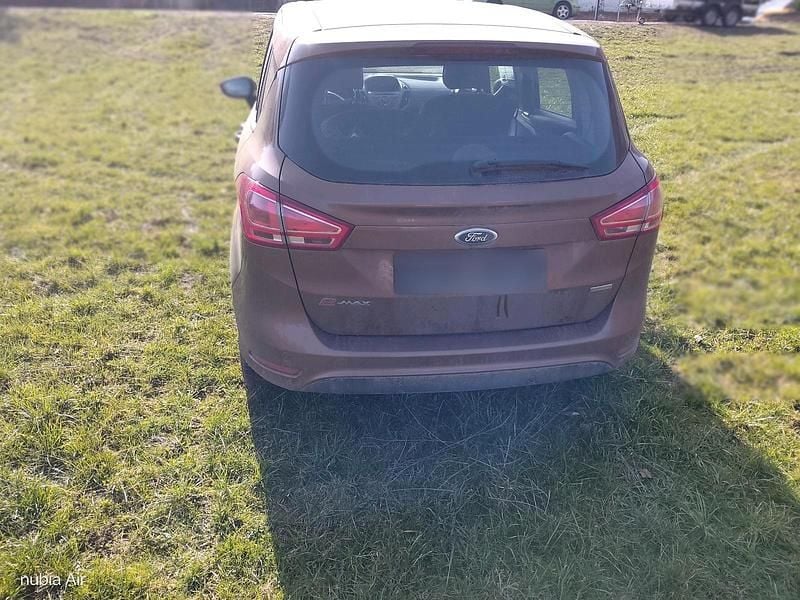 Gebraucht Ford B-MAX 105 PS (77 kW) 2015 Braun Van / Kleinbus