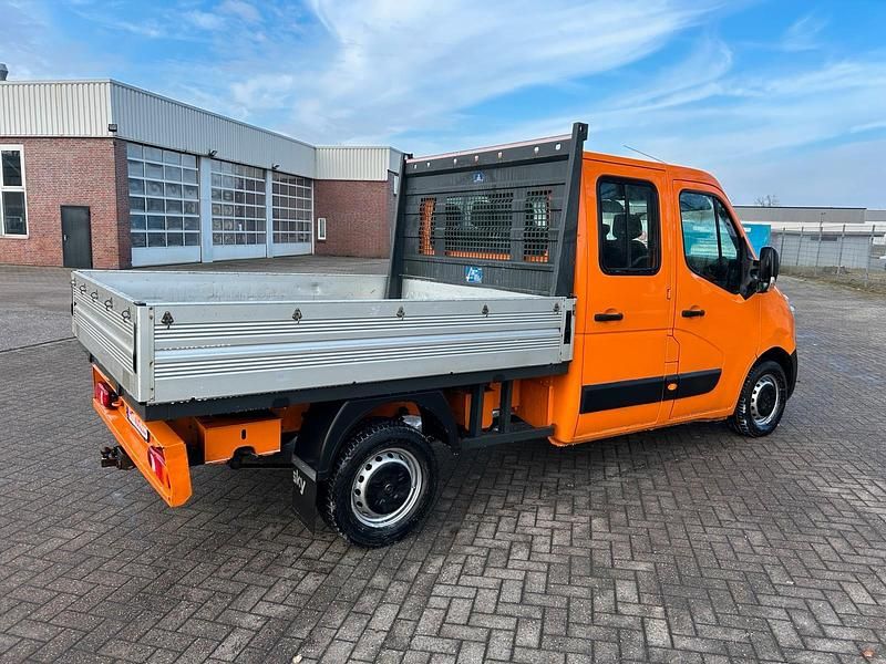 Gebraucht Opel Movano 125 PS (91 kW) 2016 Orange Van / Kleinbus
