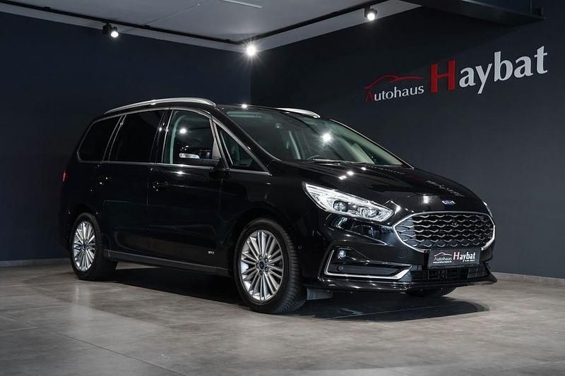 Schwarz Gebraucht 2019 Ford Galaxy Titanium Van / Kleinbus | 29.950 € (Teuer) - Bild 1/4