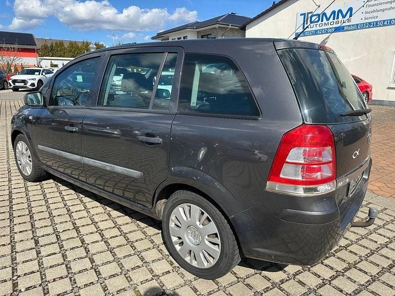 Gebraucht Opel Zafira Selection 116 PS (85 kW) 2009 Grau Van / Kleinbus