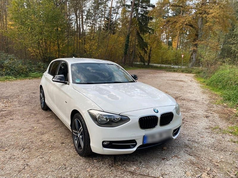 Weiß Gebraucht 2013 BMW 116 Sport Line Kleinwagen | 8.300 € (Fairer Preis) - Bild 1/4
