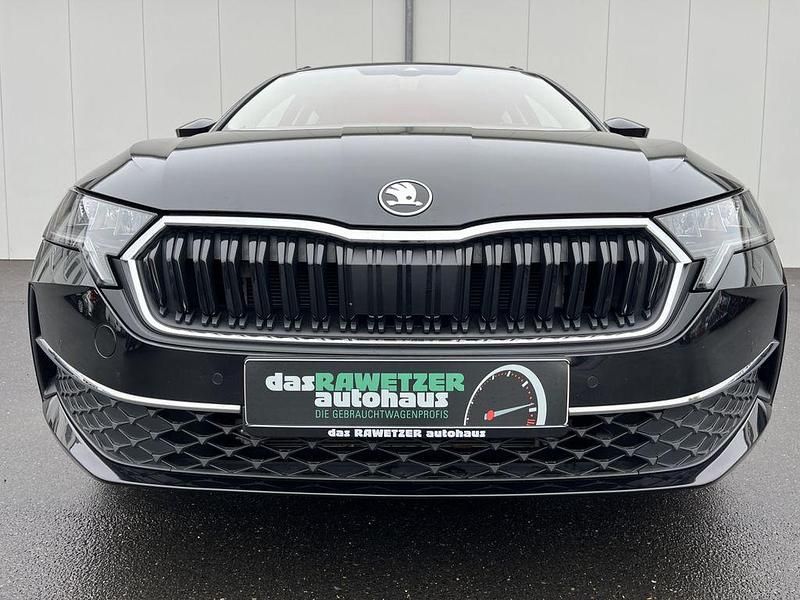 Gebraucht Skoda Octavia Selection 150 PS (110 kW) 2024 Schwarzmagic (metallic) Kombi
