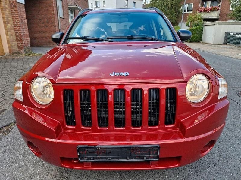 Gebraucht Jeep Compass 170 PS (125 kW) 2010 Rot SUV