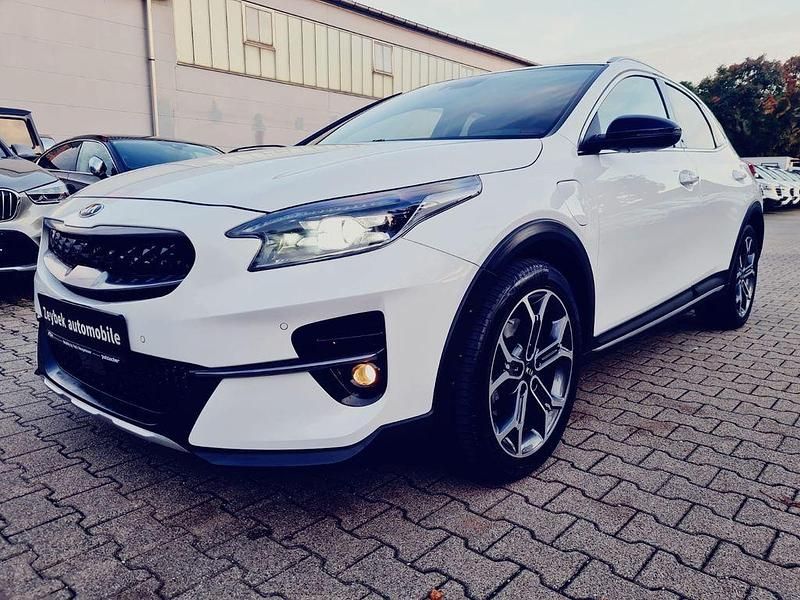 (hw2) deluxeweiss met. Gebraucht 2021 Kia XCeed Platinum Edition SUV | 23.950 € (Teuer) - Bild 1/4