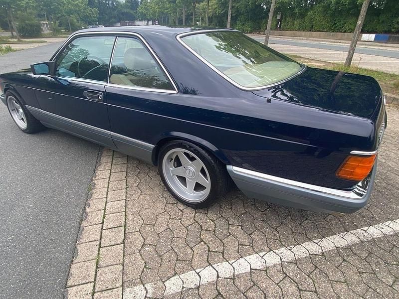 Gebraucht Mercedes 500 241 PS (177 kW) 1985 Blau Coupé